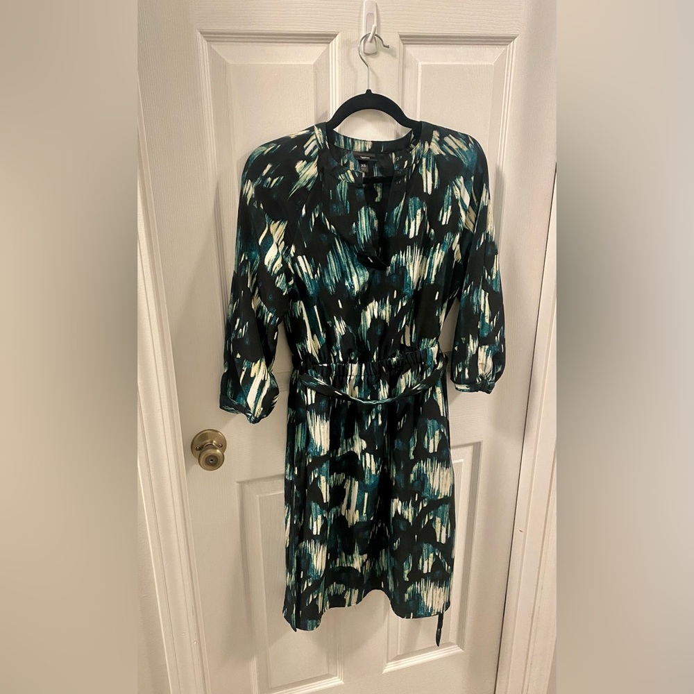 Cream, black and teal/blue green accent color! Comfy work dress.